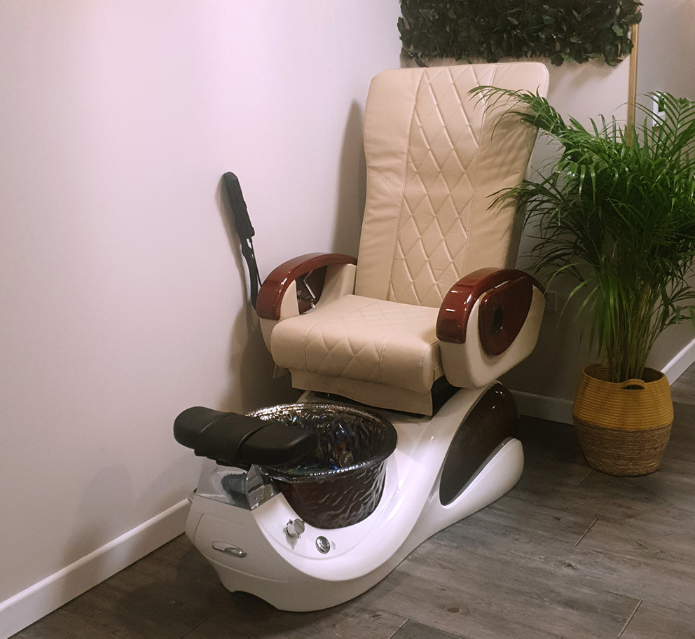 Luxury pedicure chair